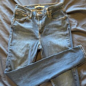 Stylish Denim Women's Skinny Jeans